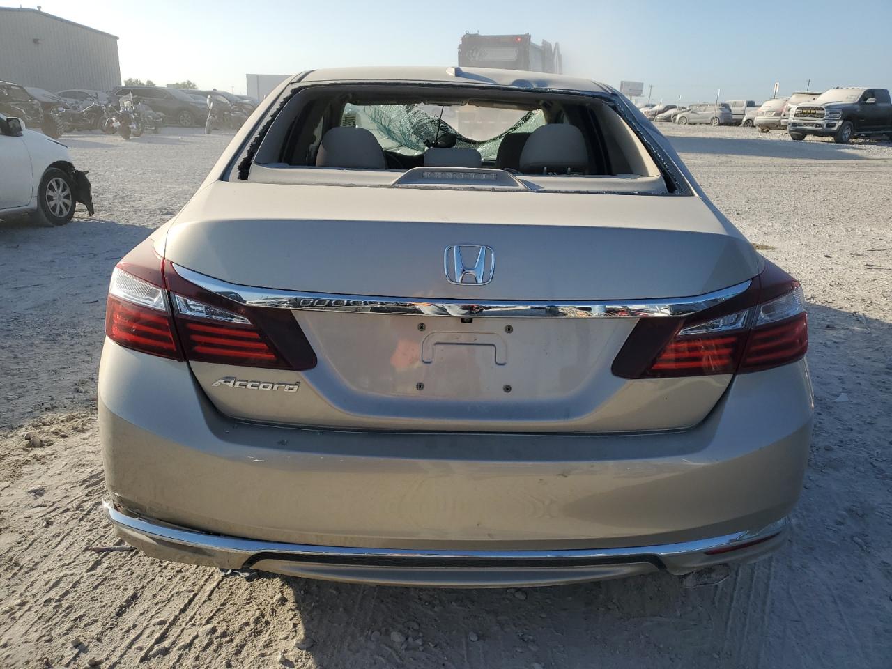 VIN 1HGCR2F86HA123093 2017 HONDA ACCORD no.6