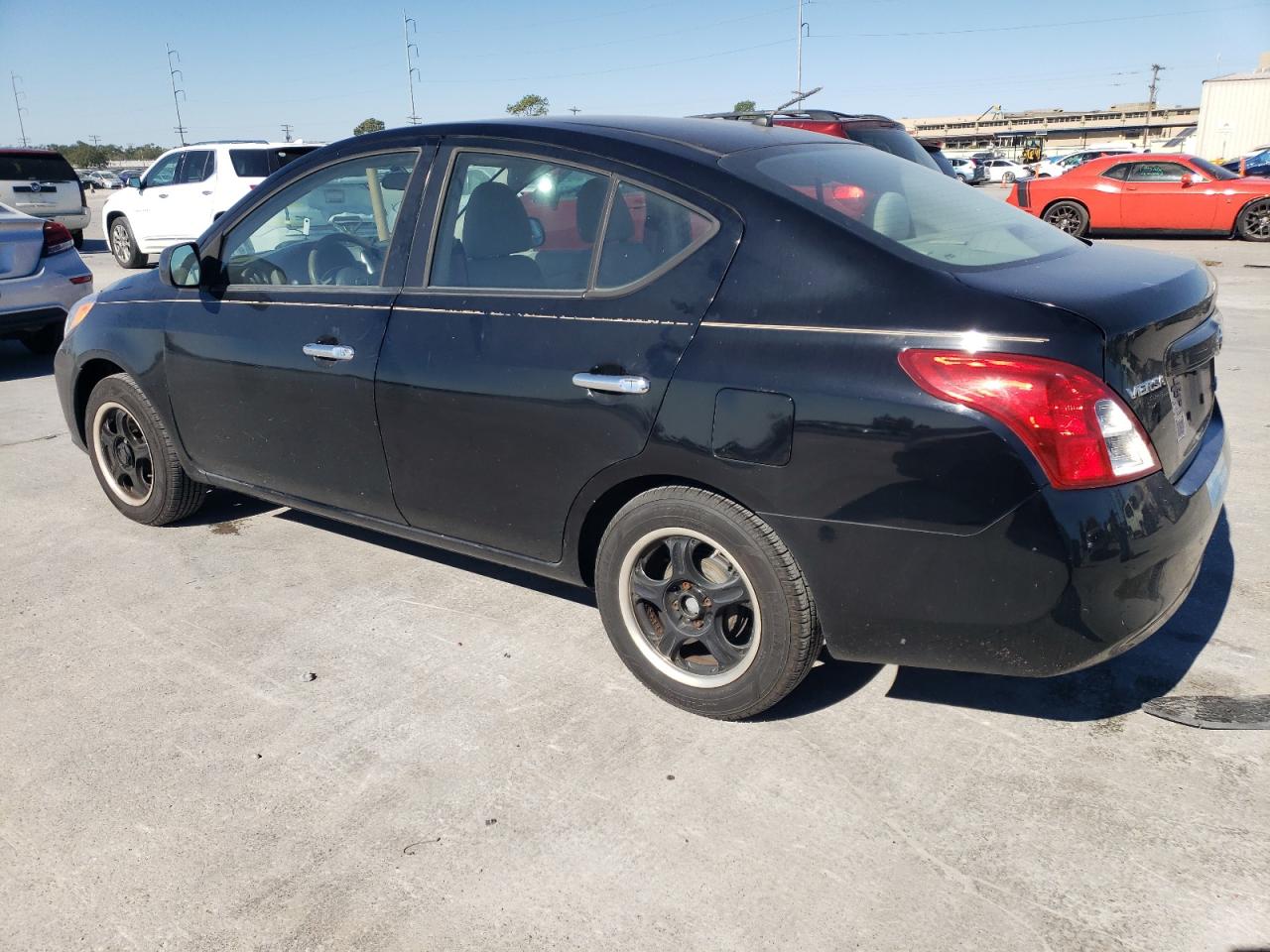 2012 Nissan Versa - Image 2