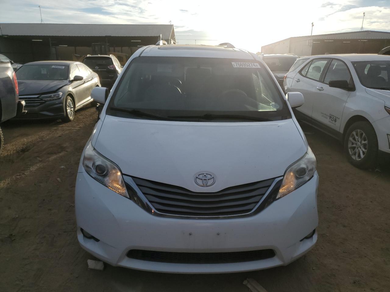 2014 Toyota Sienna Xle VIN: 5TDDK3DC4ES072163 Lot: 76695274