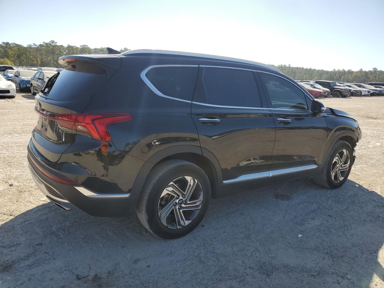 2022 Hyundai Santa Fe - Image 3