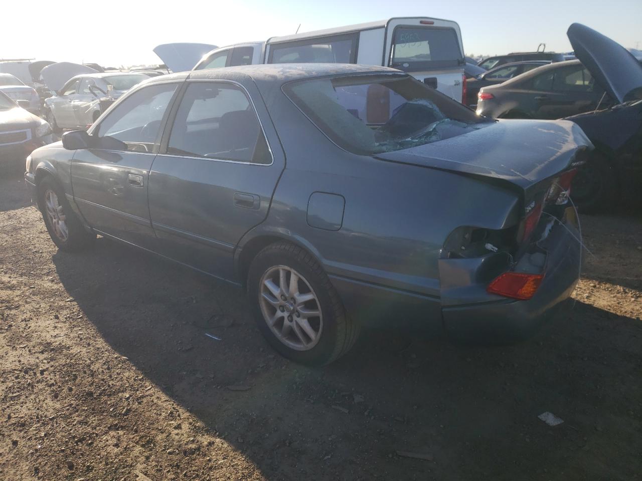 JT2BF28K8Y0237641 2000 Toyota Camry Le