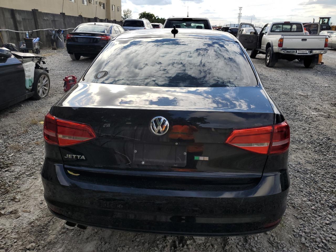 2015 Volkswagen Jetta Base VIN: 3VW2K7AJ2FM316263 Lot: 73506114