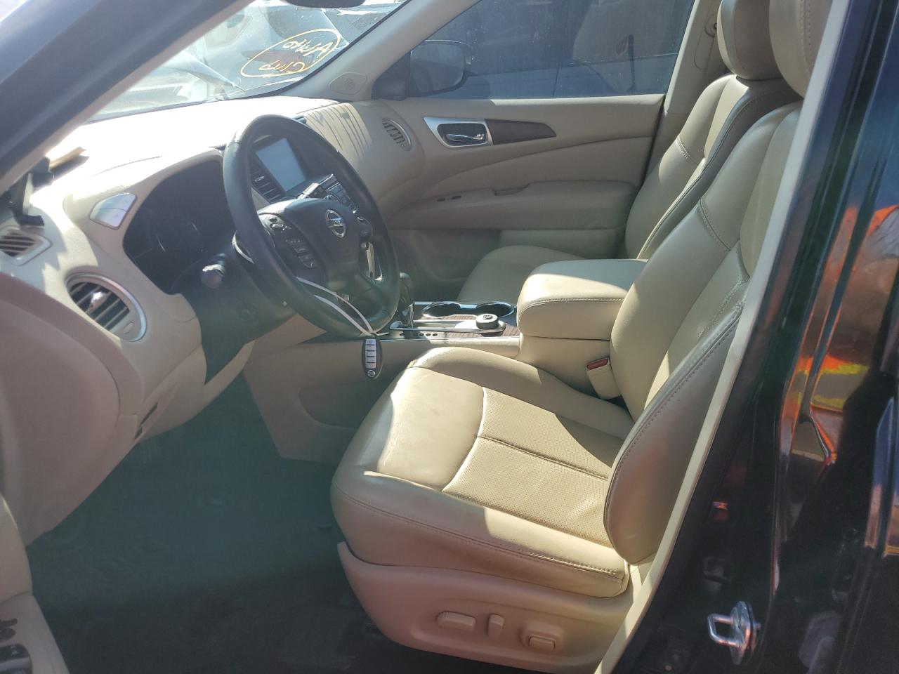 2018 Nissan Pathfinder S VIN: 5N1DR2MM2JC647558 Lot: 74280874