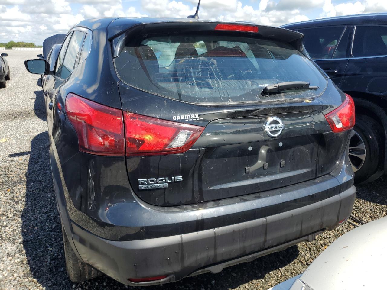 JN1BJ1CP1KW525429 2019 Nissan Rogue Sport S