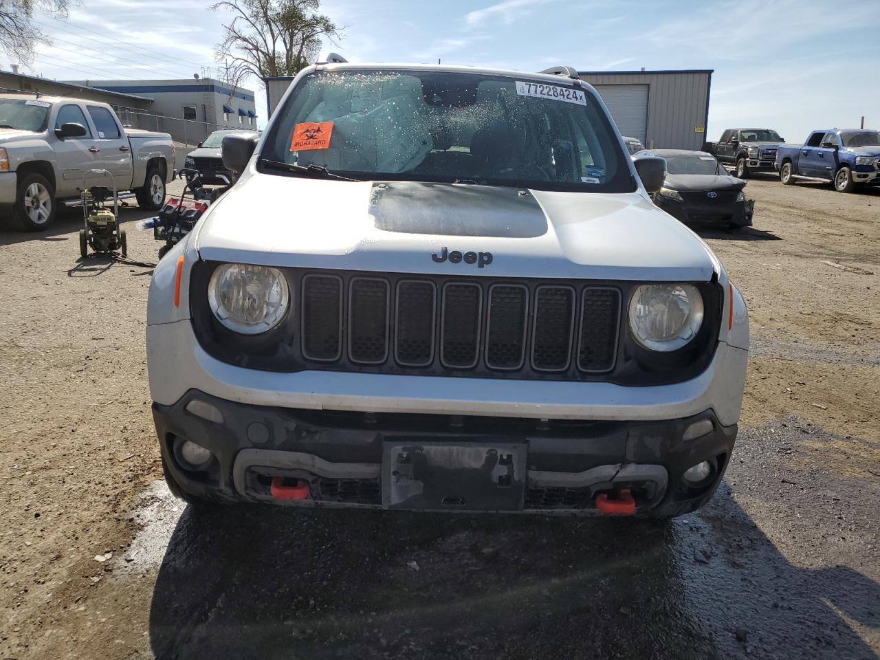 VIN ZACNJDC16MPM21605 2021 JEEP RENEGADE no.5