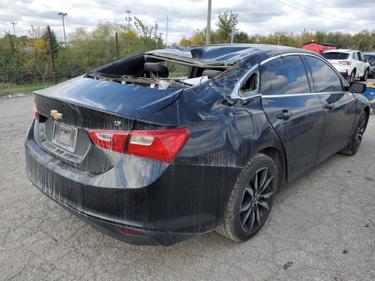 2018 Chevrolet Malibu - Image 3