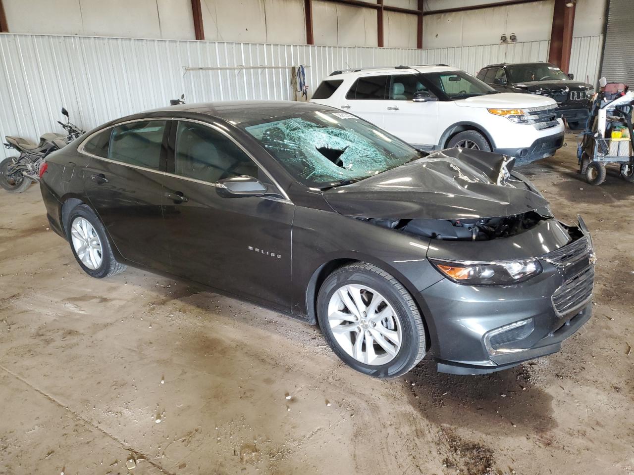 2016 Chevrolet Malibu - Image 4