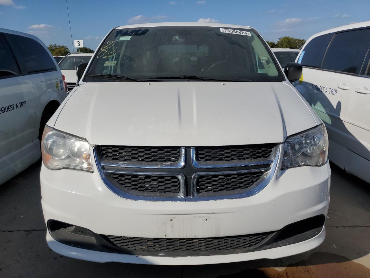 2019 Dodge Caravan - Image 5