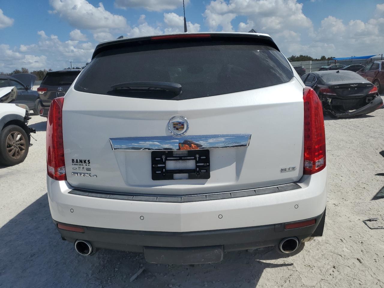 3GYFNEE37CS615955 2012 Cadillac Srx Performance Collection