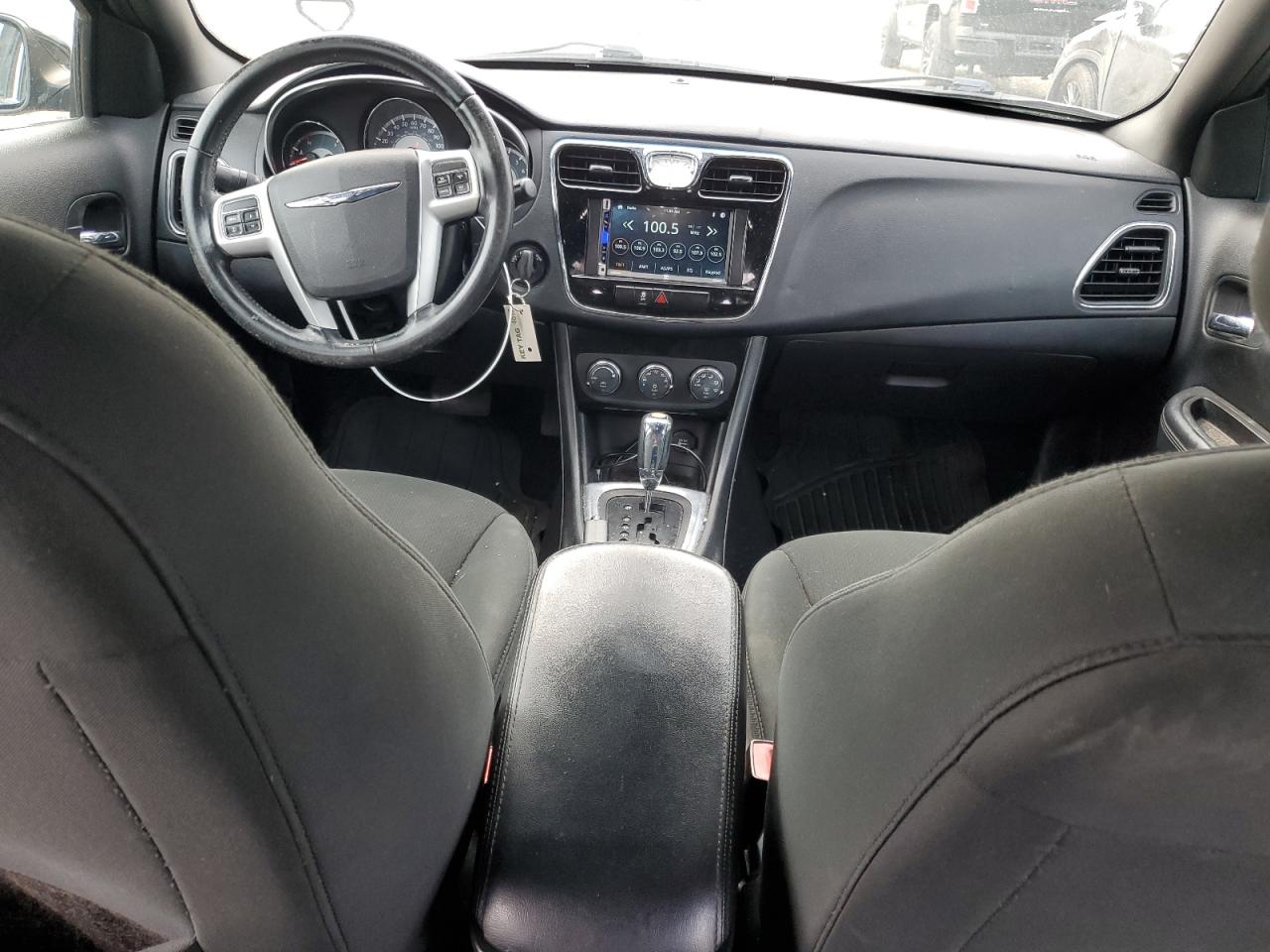 2012 Chrysler 200 - Image 8