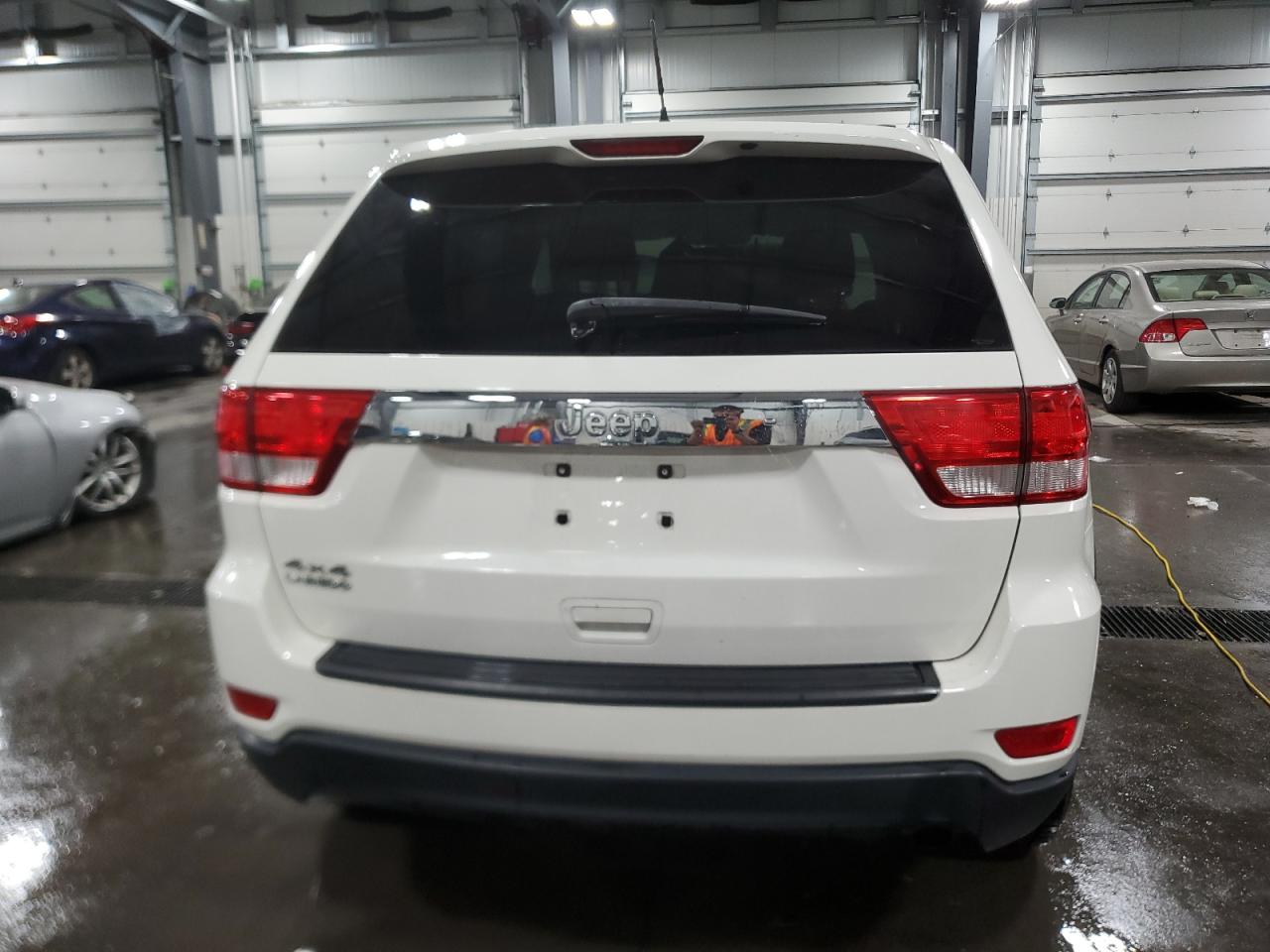 2012 Jeep Grand Cherokee - Image 6