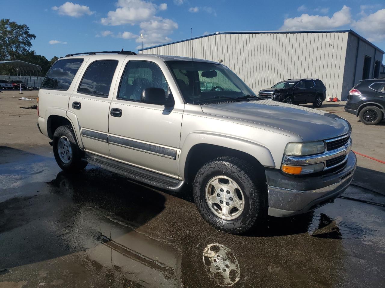 2004 Chevrolet Tahoe - Image 4