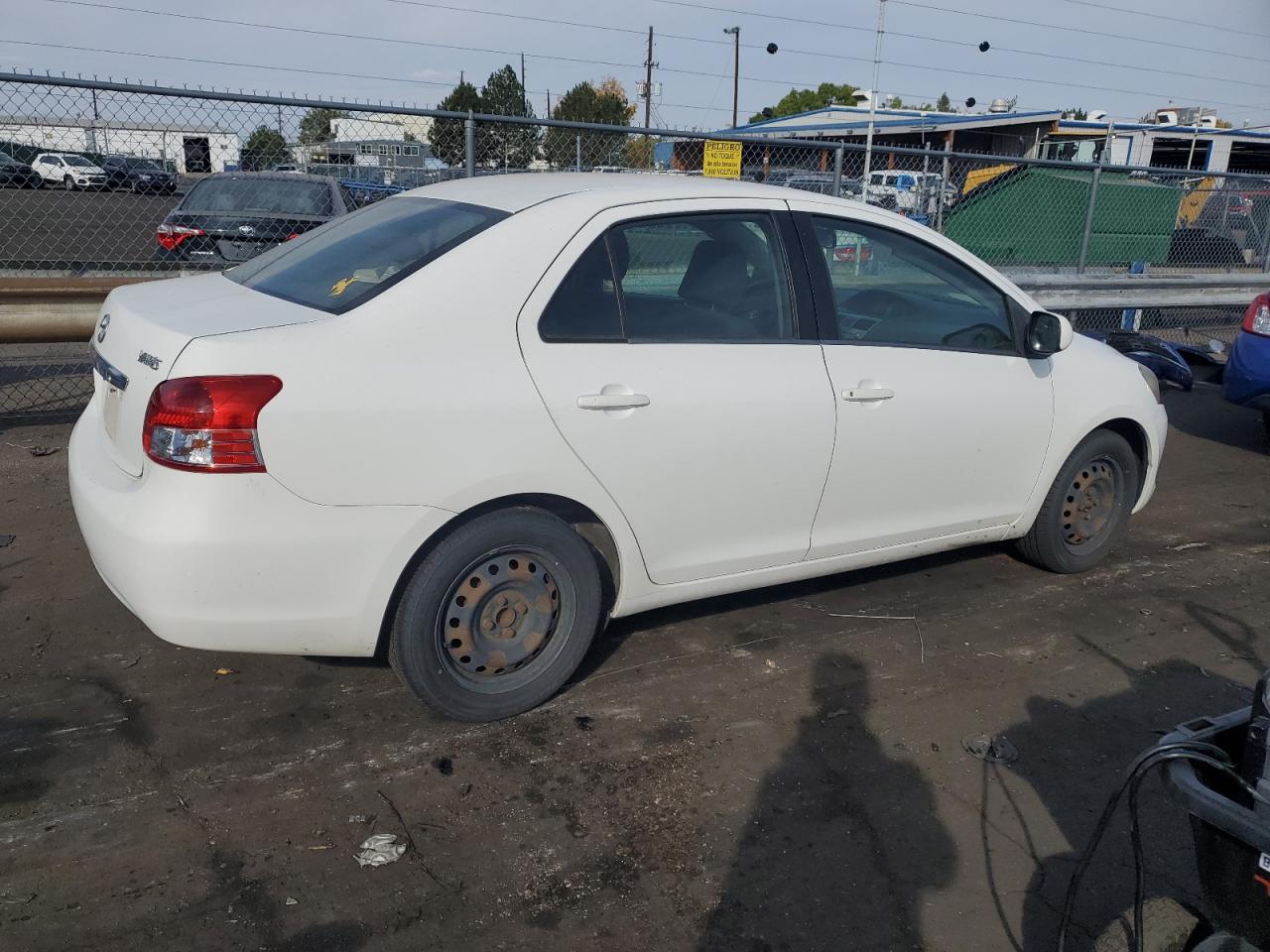 JTDBT903371110074 2007 Toyota Yaris