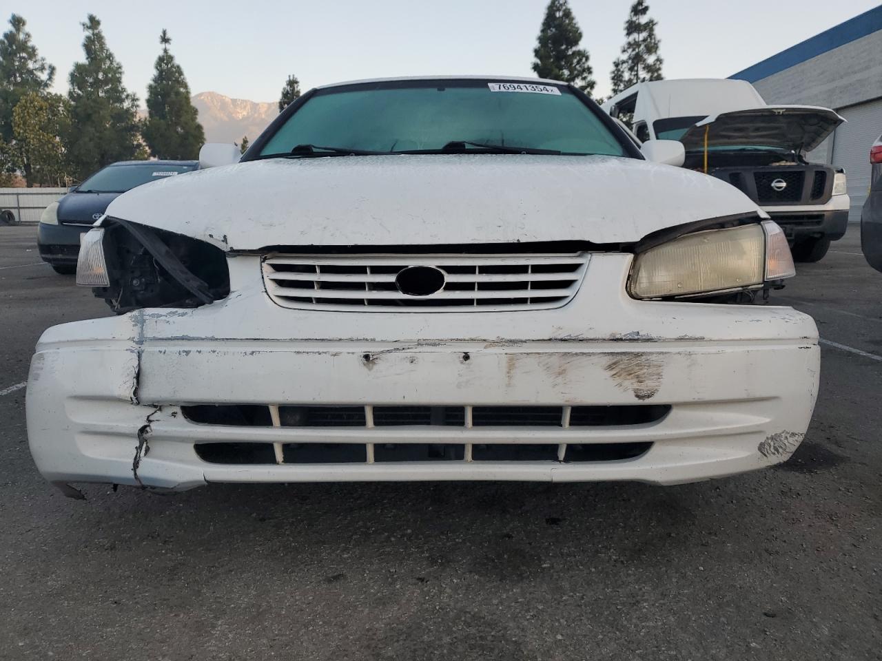 1999 Toyota Camry - Image 5