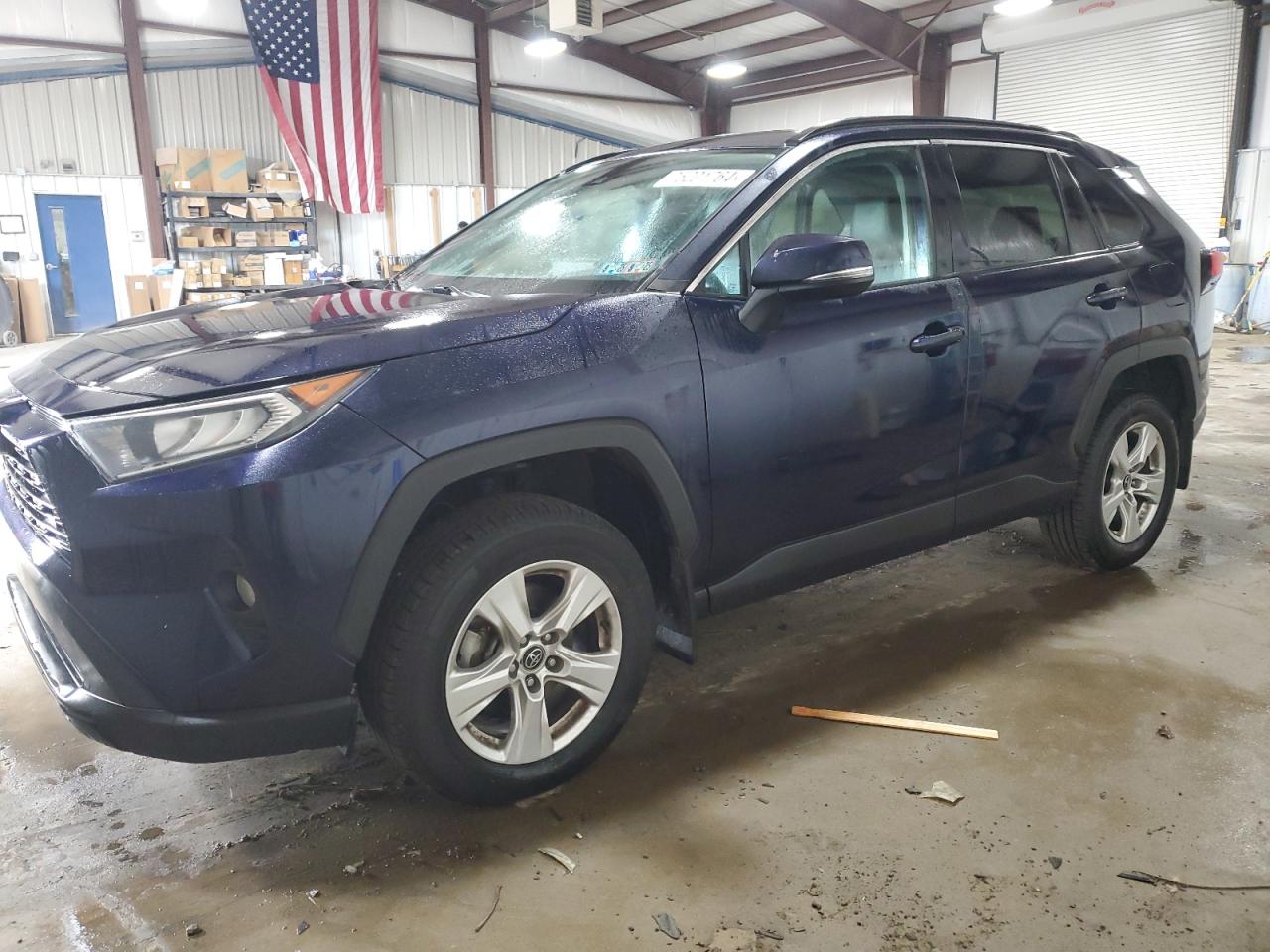 2020 Toyota Rav4 Xle VIN: 2T3P1RFV4LW138353 Lot: 75201764