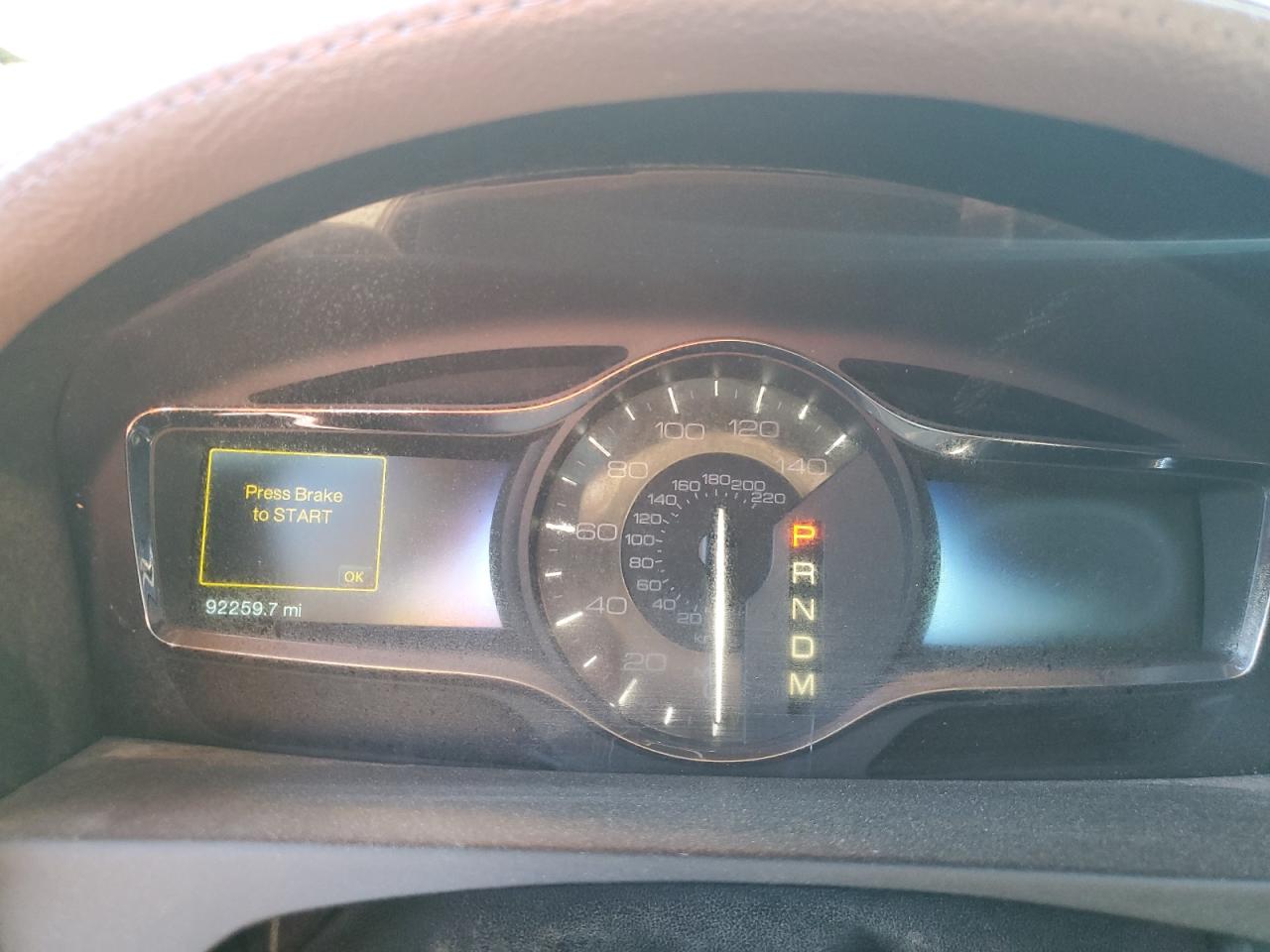 2012 Lincoln MKX - Image 9