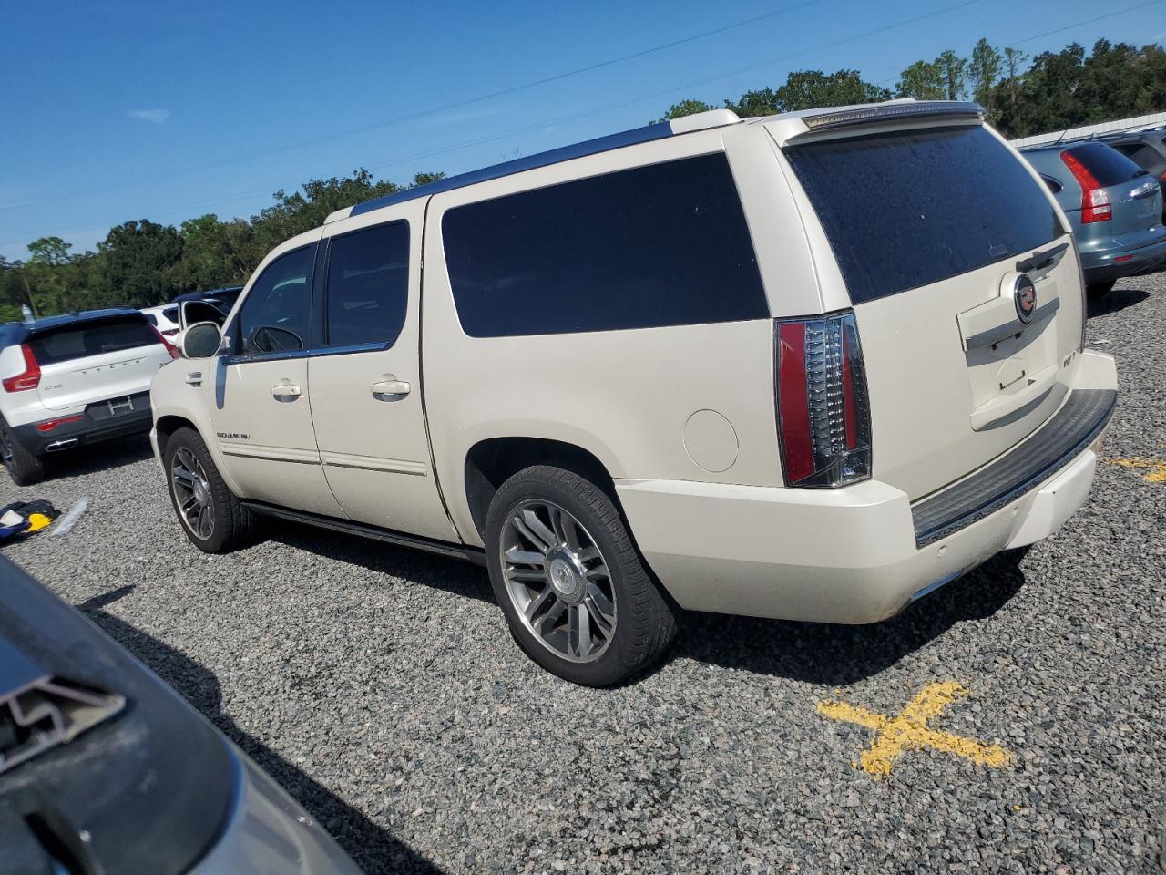 2013 Cadillac Escalade - Image 2