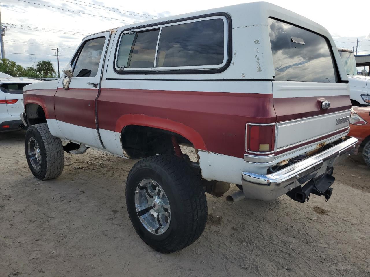 1988 Chevrolet Blazer V10 VIN: 1GNEV18K1JF112265 Lot: 75007254