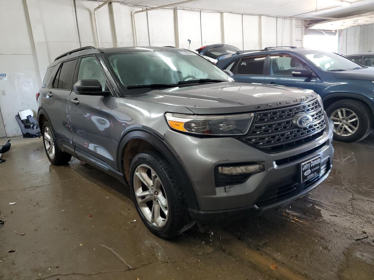 2021 Ford Explorer - Image 4