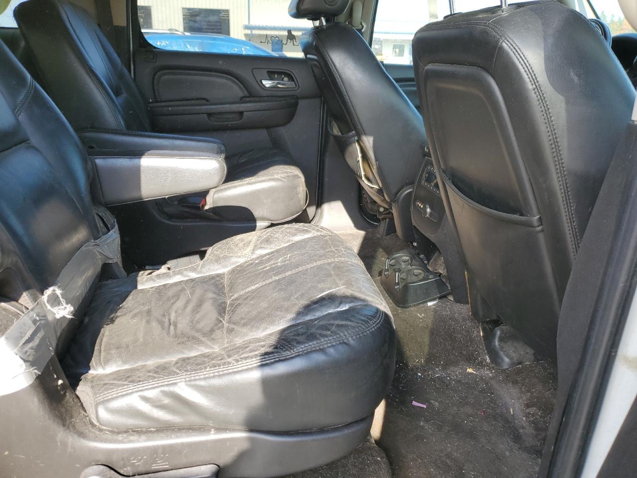 2007 GMC Yukon - Image 11