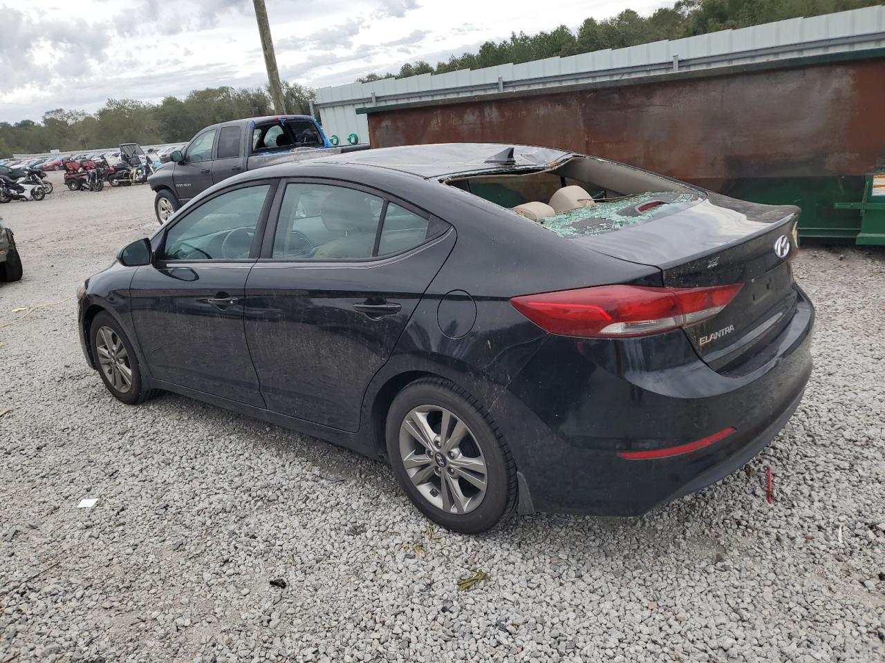 2017 Hyundai Elantra - Image 2