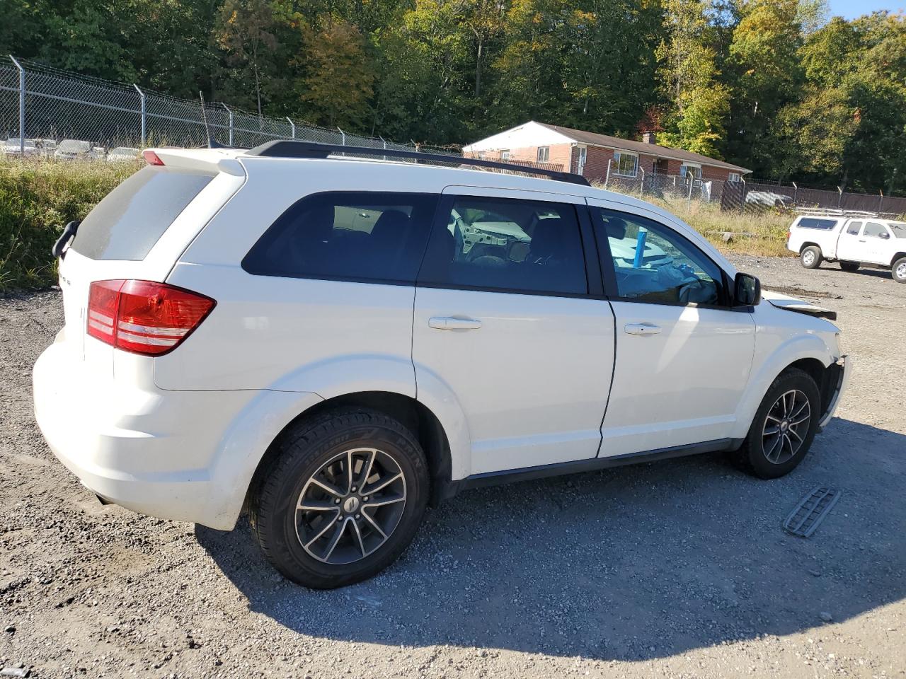 2018 Dodge Journey - Image 3