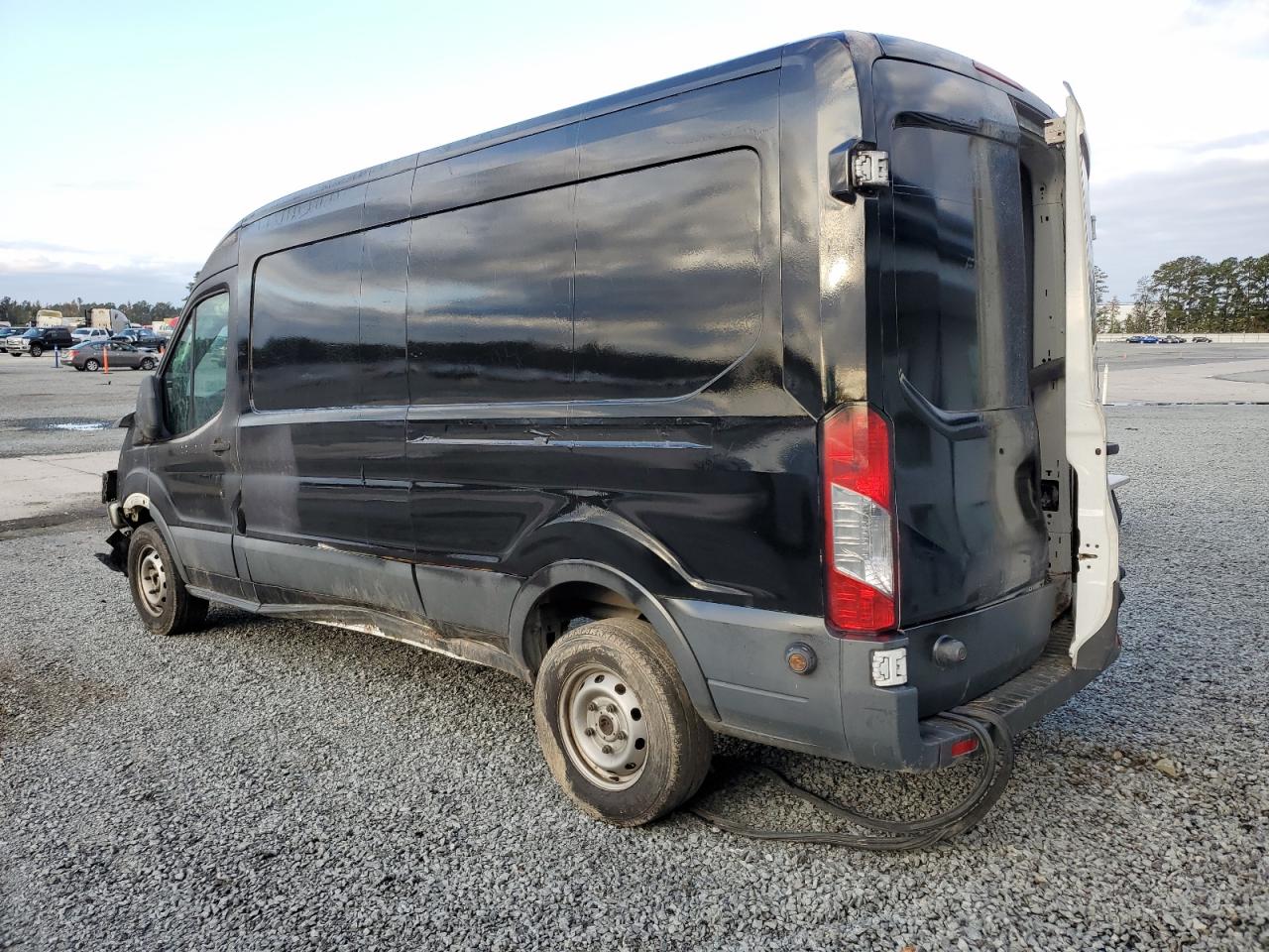 VIN 1FTYR2CM0HKA54076 2017 FORD TRANSIT no.2