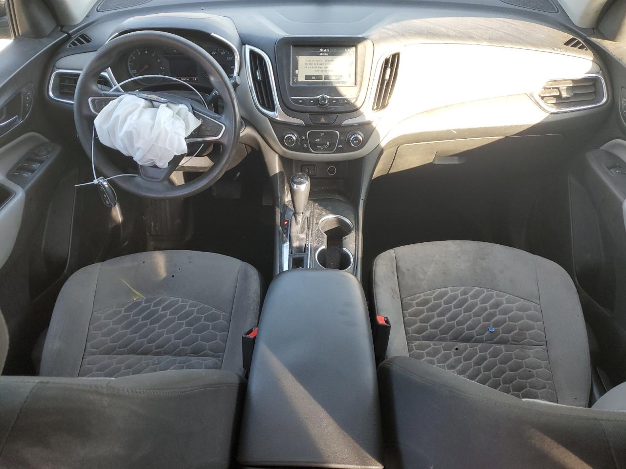 2018 Chevrolet Equinox - Image 8