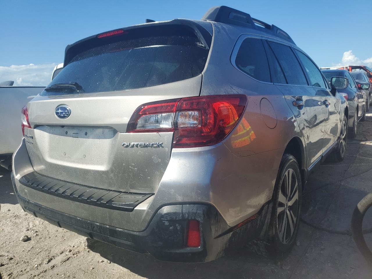 2018 Subaru Outback - Image 3