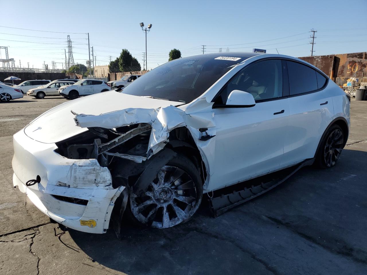 VIN 7SAYGDEE1PA070547 2023 TESLA MODEL Y no.1