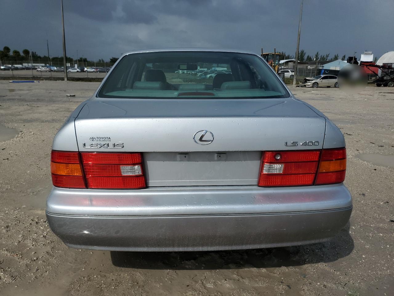 1998 Lexus Ls 400 VIN: JT8BH28F2W0107032 Lot: 76739434