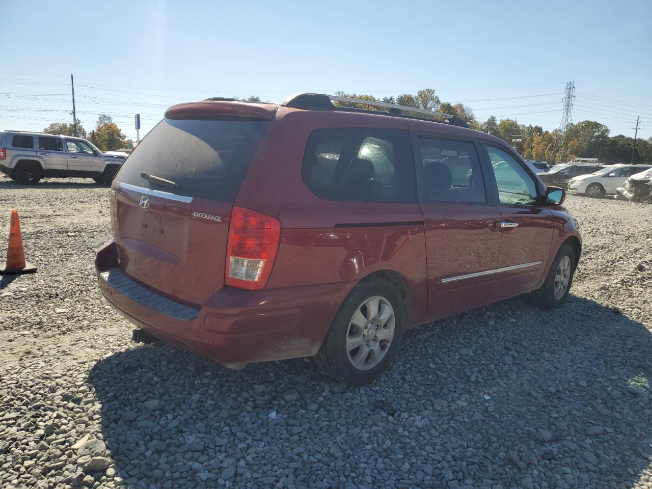 2007 Hyundai Entourage - Image 3