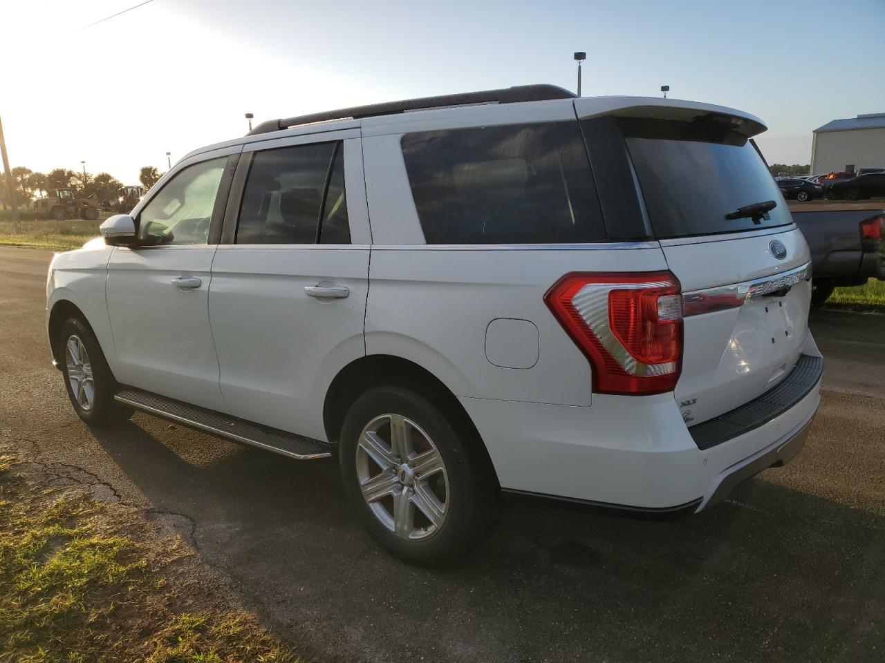 2020 Ford Expedition - Image 2