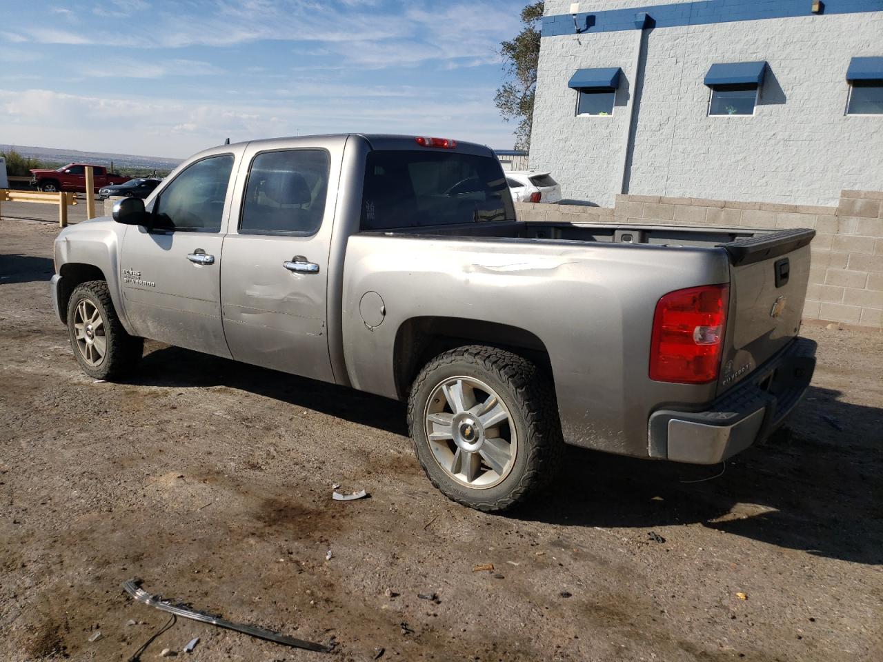 2013 Chevrolet Silverado - Image 2
