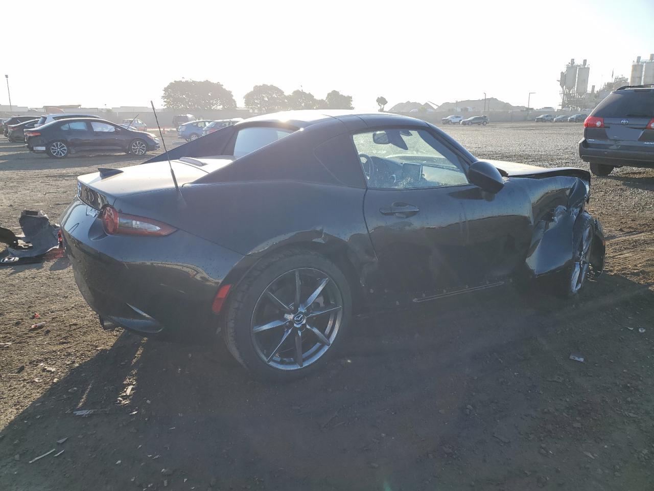 2017 Mazda MX-5 - Image 3