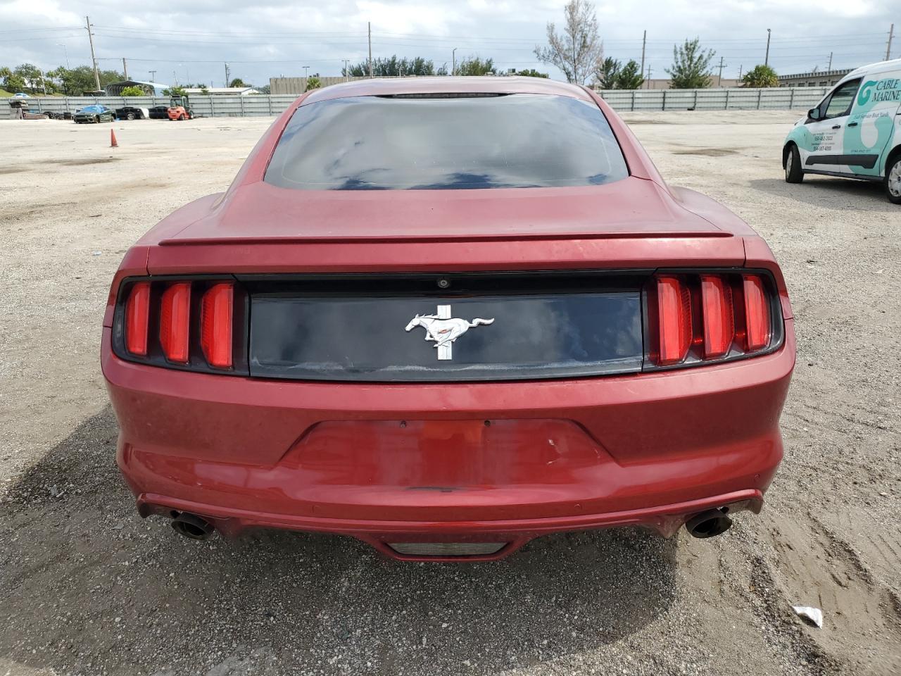 1FA6P8AM7G5207848 2016 Ford Mustang