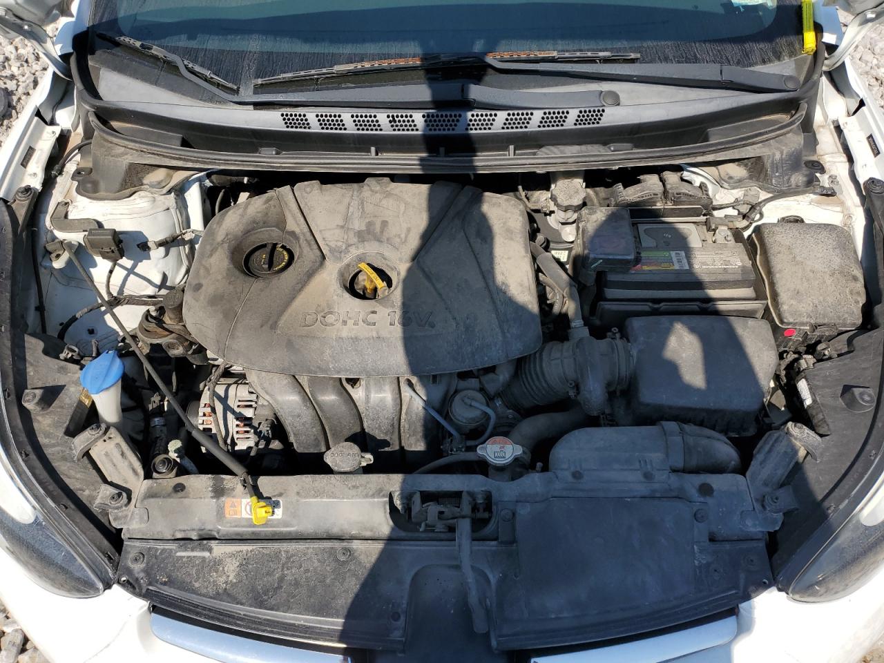 2016 Hyundai Elantra - Image 11