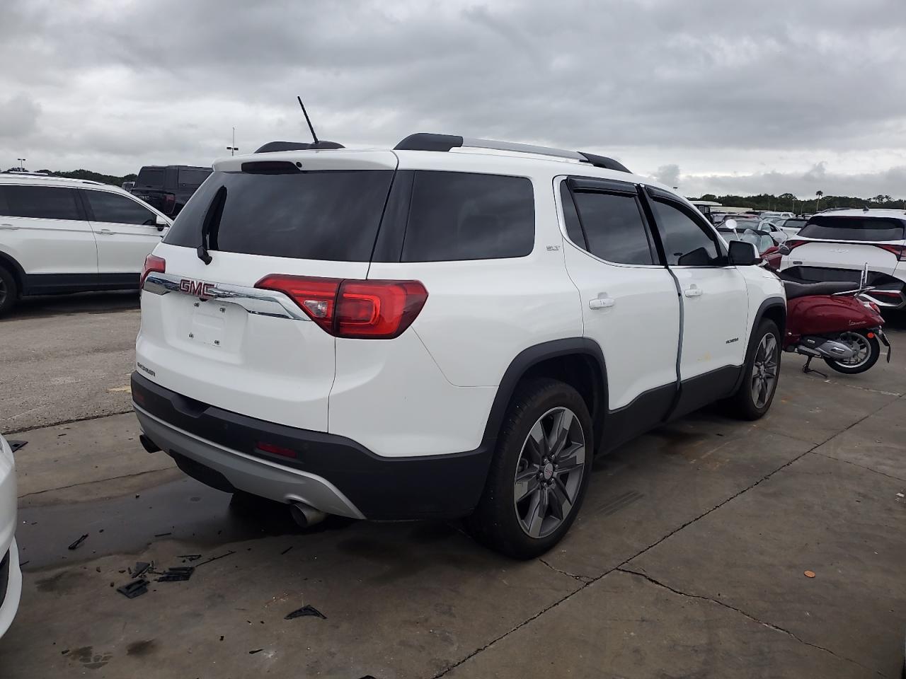 1GKKNNLS9JZ144250 2018 GMC Acadia Slt