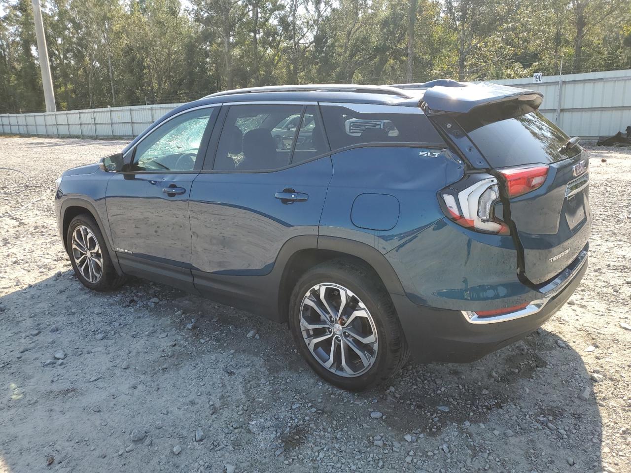 2021 GMC Terrain - Image 2