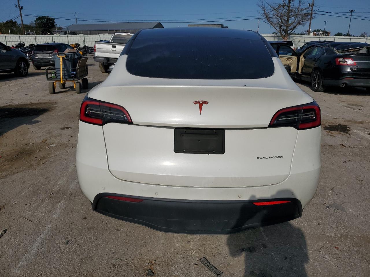 2020 Tesla Model Y VIN: 5YJYGDEEXLF038271 Lot: 73490404