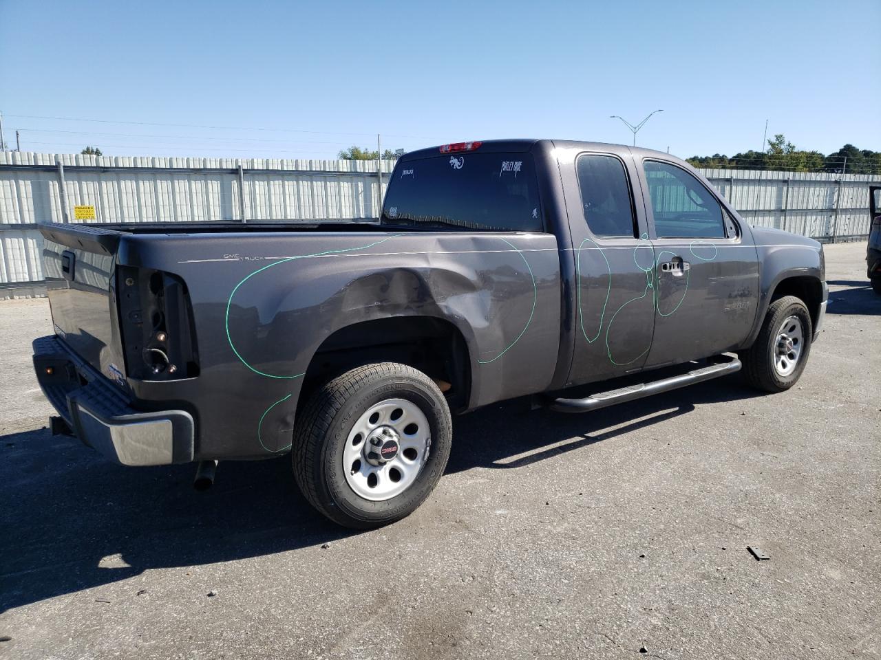 2010 GMC Sierra - Image 3
