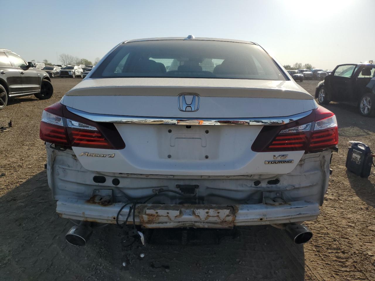 1HGCR3F92GA009296 2016 Honda Accord Touring