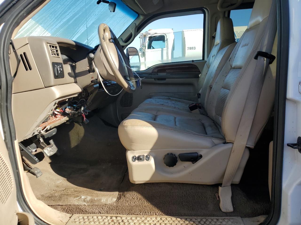 2001 Ford F250 - Image 7
