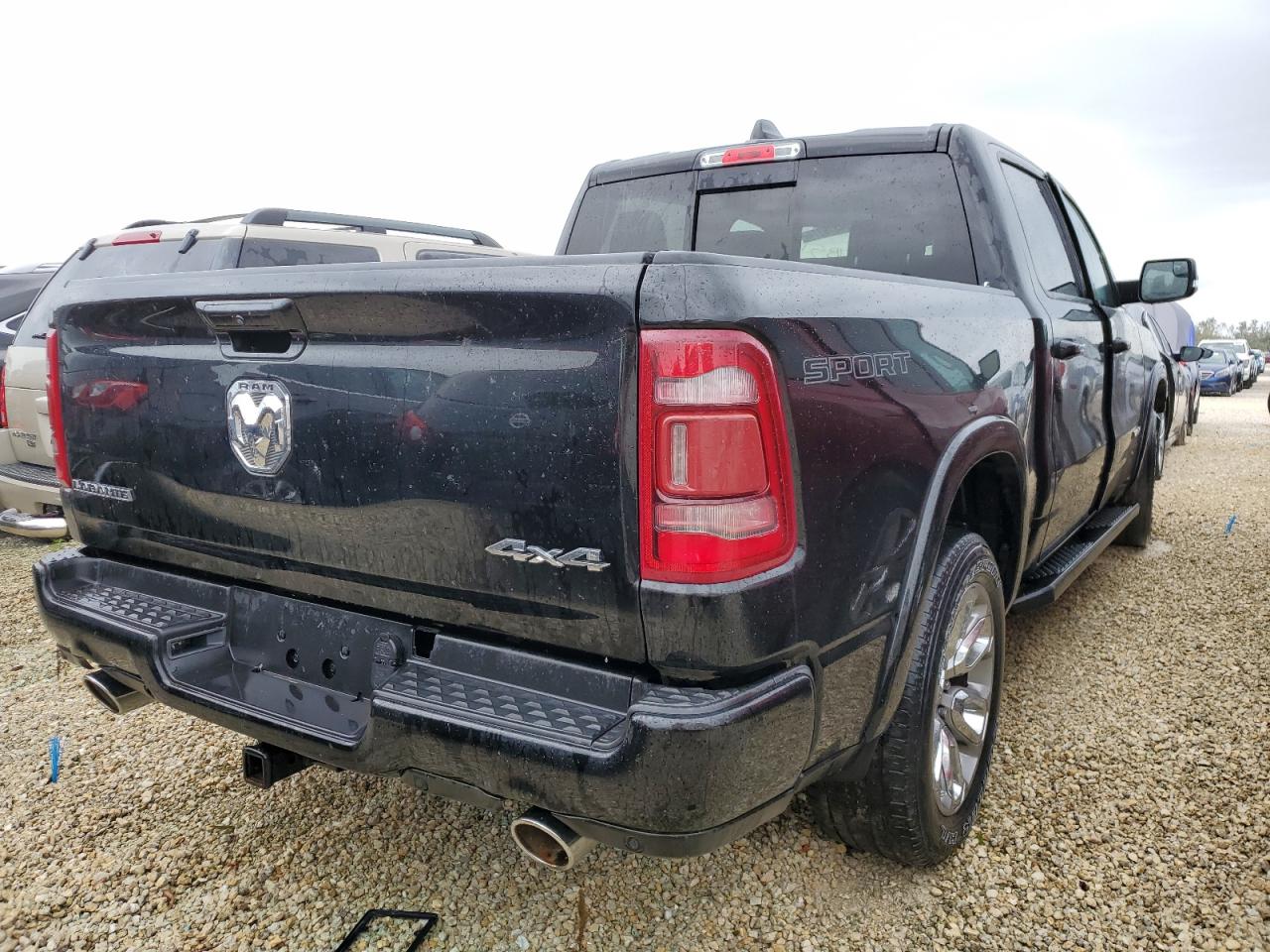 2021 RAM 1500 - Image 3