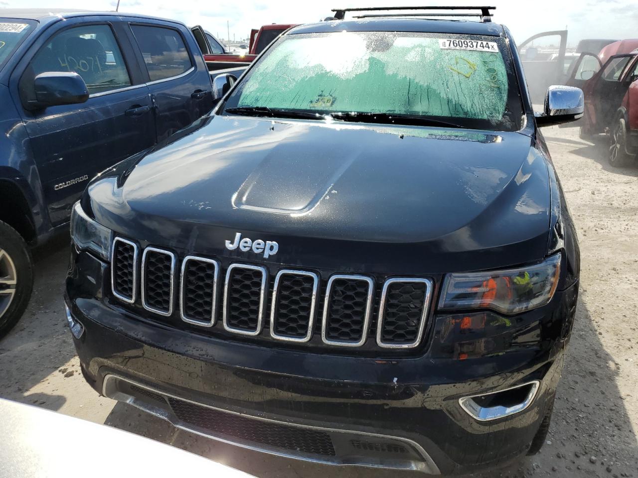 2017 Jeep Grand Cherokee - Image 5