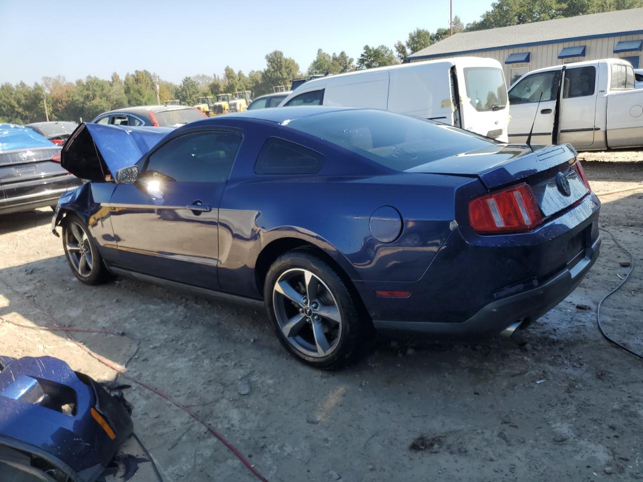 2011 Ford Mustang - Image 2