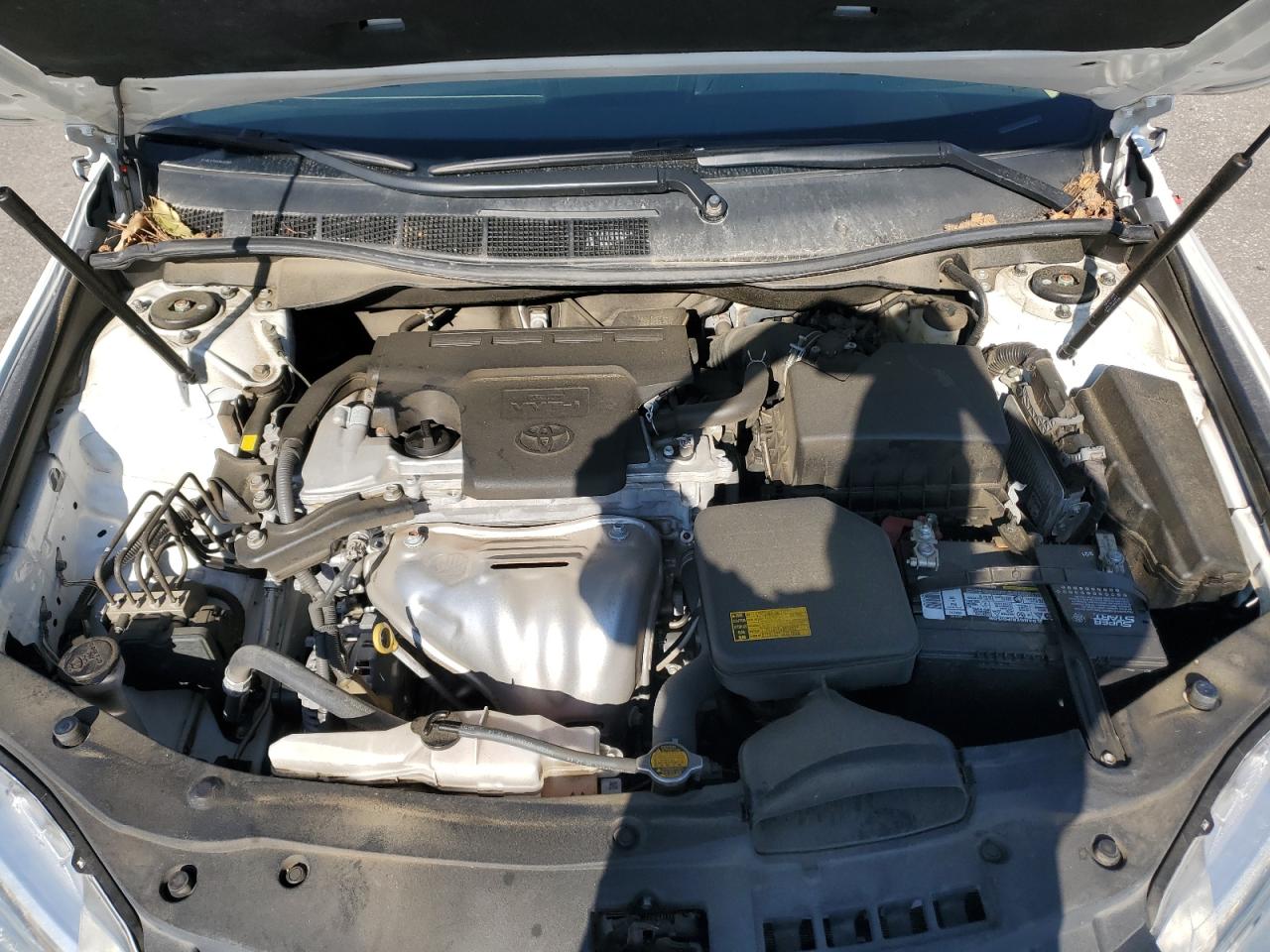 2015 Toyota Camry - Image 12
