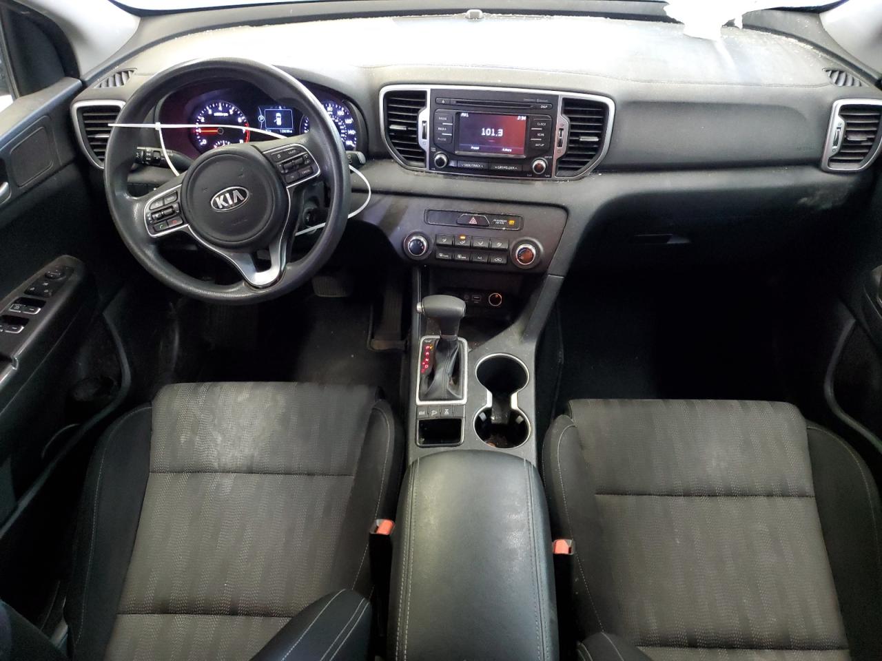 KNDPMCAC3H7227697 2017 Kia Sportage Lx