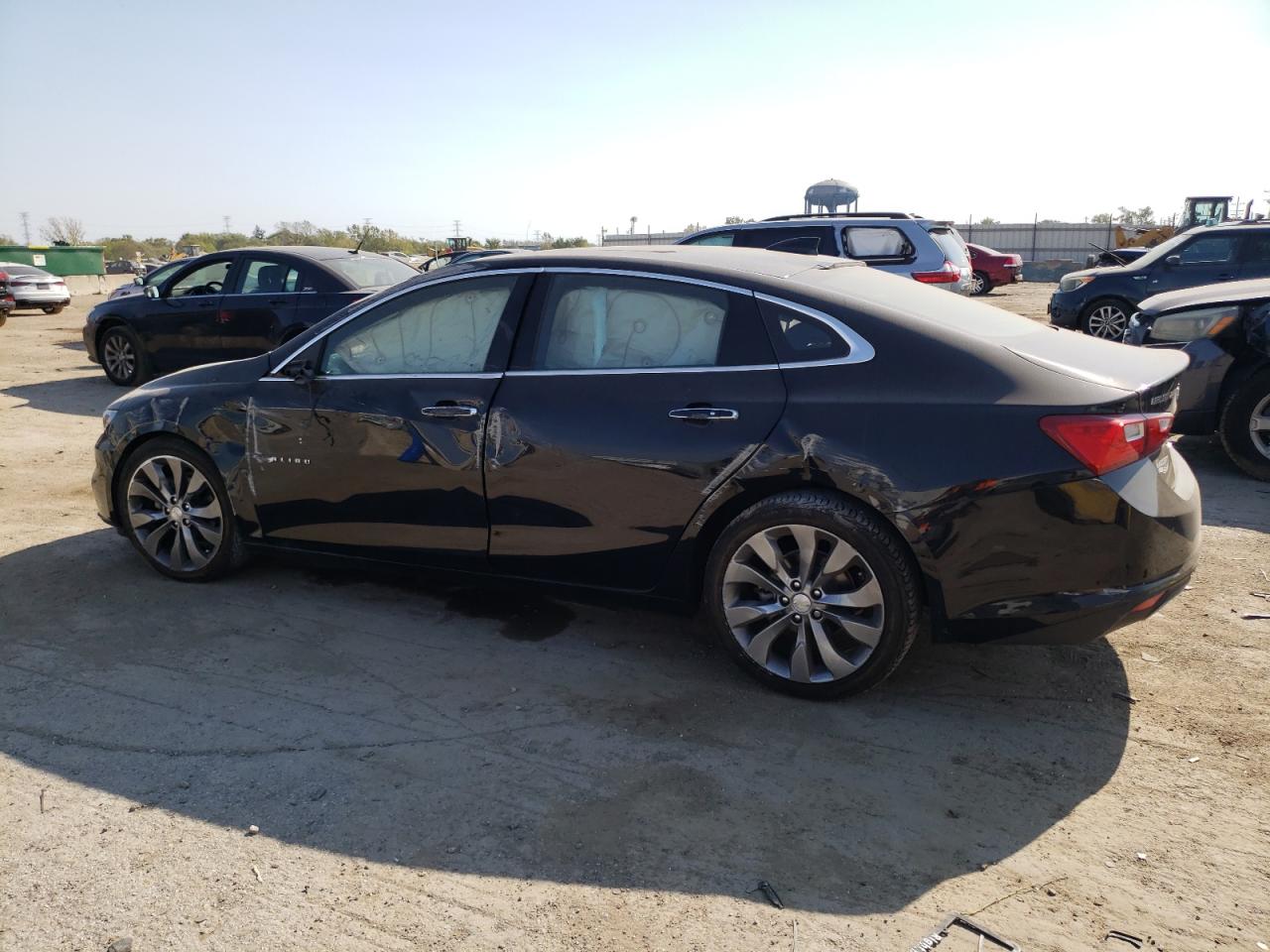 2016 Chevrolet Malibu - Image 2