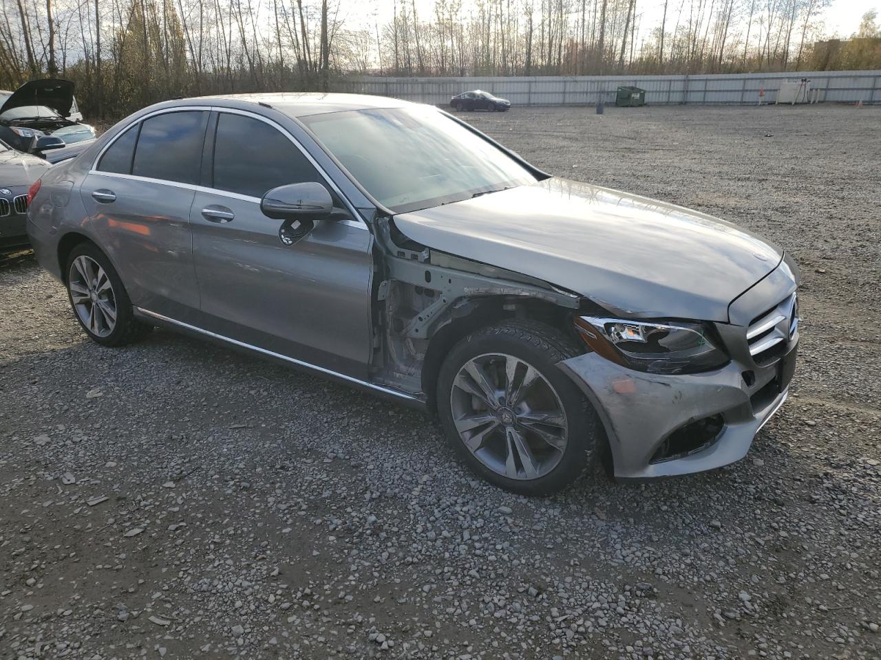 VIN 55SWF4KB2GU141290 2016 MERCEDES-BENZ C-CLASS no.4